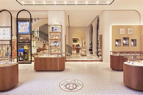 hermes store milano